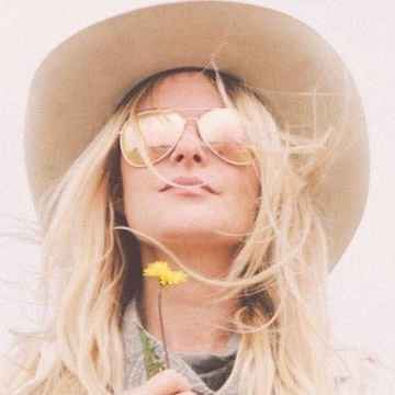 Elizabeth Cook