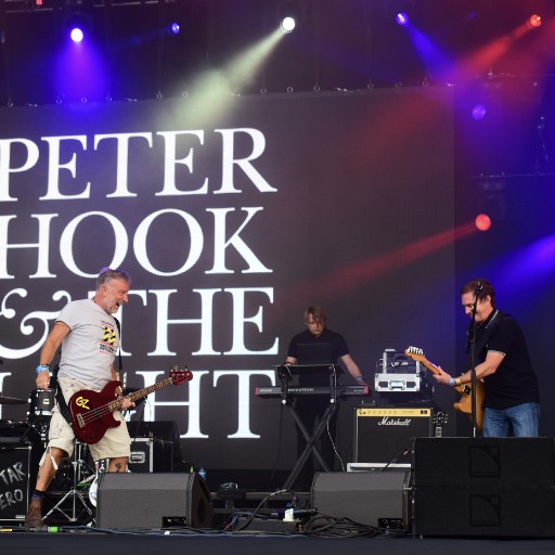 Peter Hook And The Light