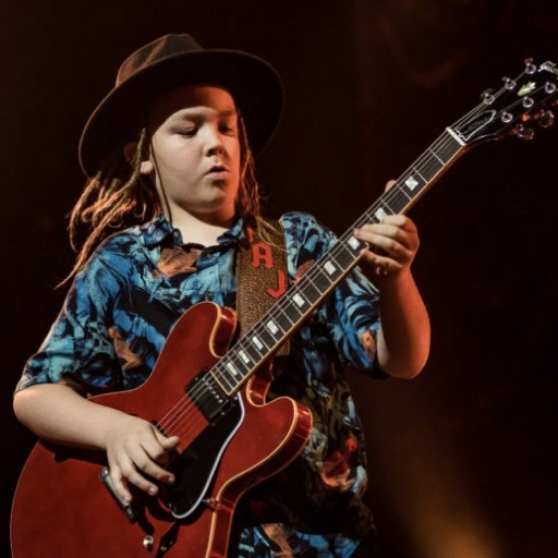 Taj Farrant